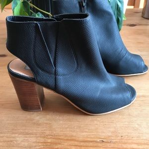 Steve Madden size 9 NWOT